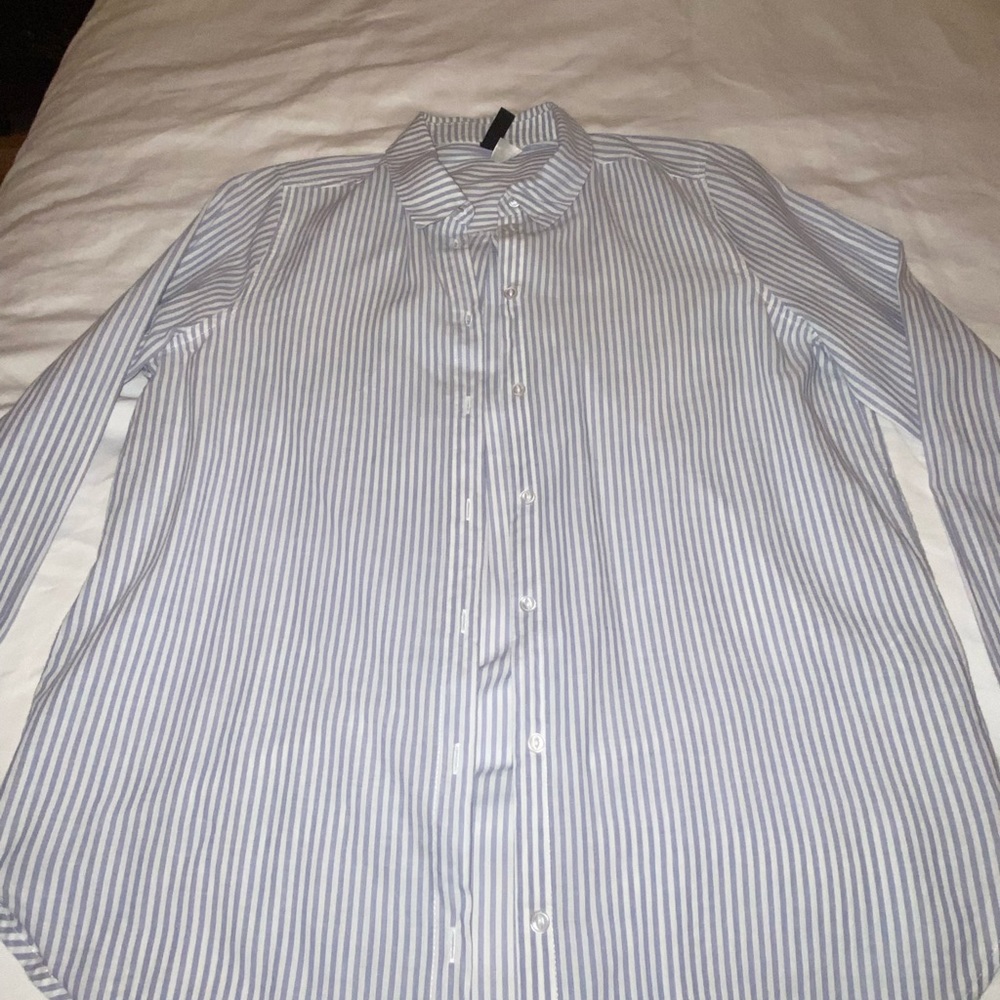 White and blue button down - Picture 2 of 5